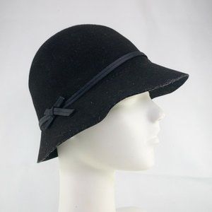 Sur La Tete Womens Black Cloche Hat Size One Size